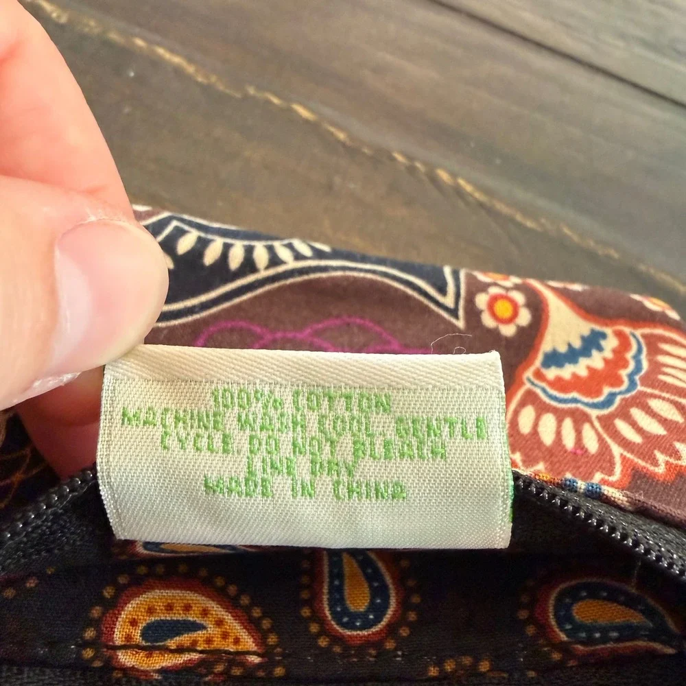 Vera Bradley Zip ID Case Womens‎ Brown Paisley Key Chain Wallet Coin Purse